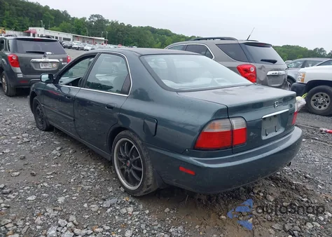 1997 Honda Accord Lx z USA, uszkodzony, nr VIN JHMCD5634VC015315